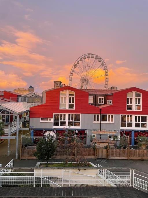 Ღ L'Entr'Act • Au Coeur De Ville Et Du Vieux Port ลาโรแชล ภายนอก รูปภาพ